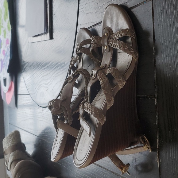 Shoes - Picture 2 of 2